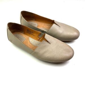 Born Women's Tan Leather Loafers